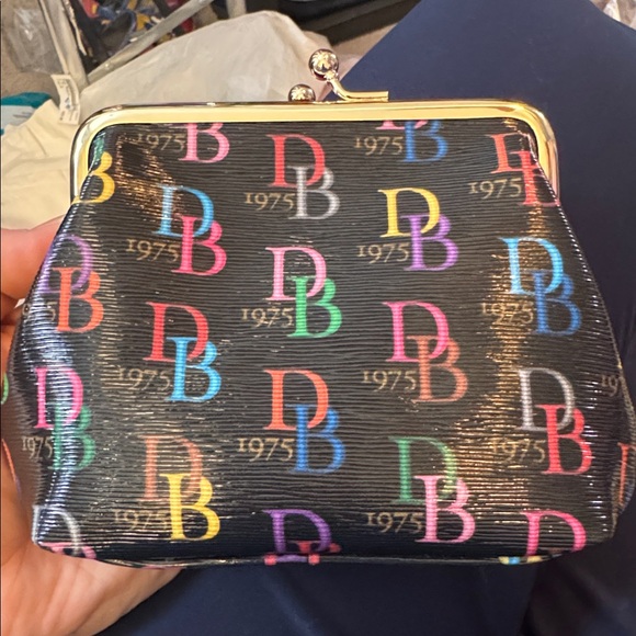NWOT DOONEY & BOURKE MULTI COLOR LOGO KISS LOCK COIN PURSE LARGE - Picture 5 of 8